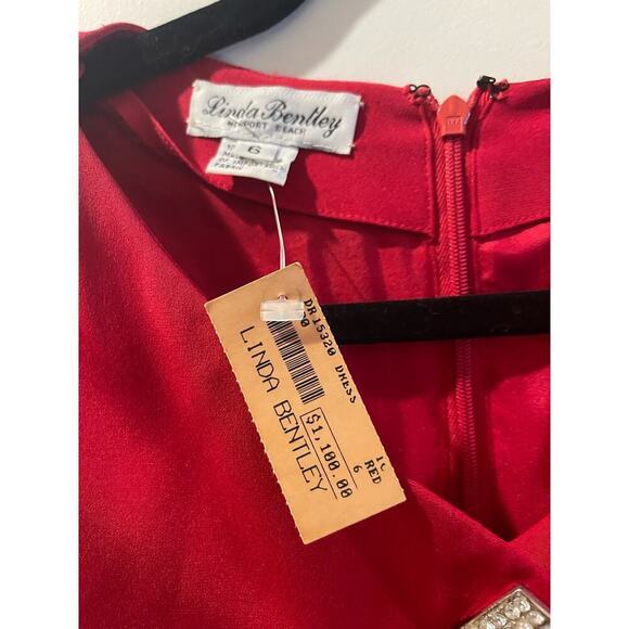 Maxi dress Lipstick red 100% red silk with 5 rhinestone diamond shaped buttons - Picture 6 of 6